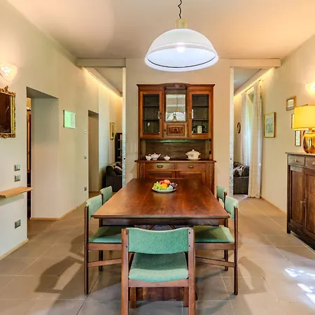 בית נופש La Rina By Interhome